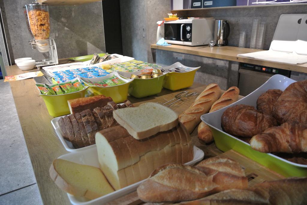 Ibis Budget Chambery Sud Challes Les Eaux Challes-les-Eaux Exterior foto